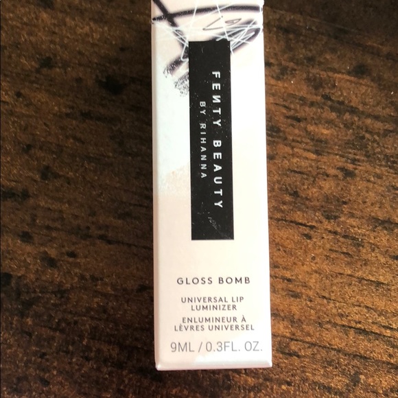 Fenty Beauty Lot - Picture 4 of 7